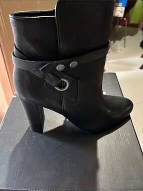 Design Lab Lord & Taylor Black ankle boots New with box.